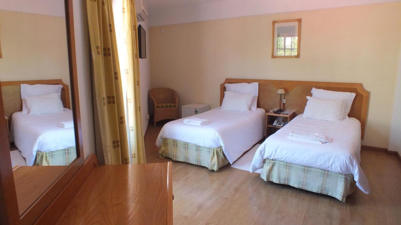 Residencial Gil Vicente Bed & Breakfast Sardoal Exterior foto